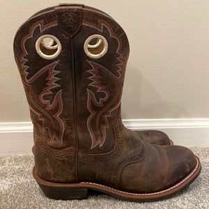 Ariat boots Woman’s size 8